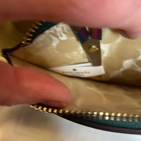 Kate Spade Dark Hunter Green Wristlet - Picture 4 of 4